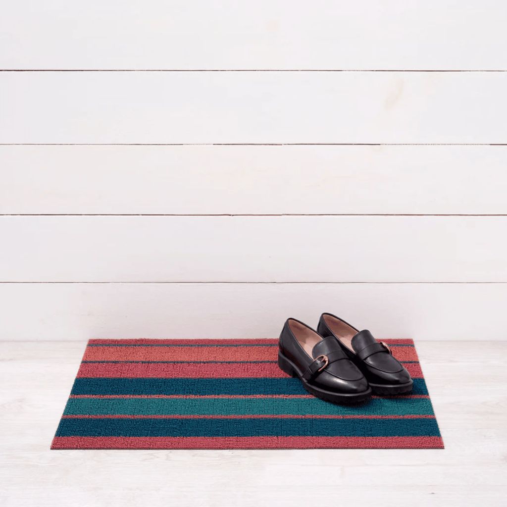 Chilewich Plynyl® Bolt Shag Mat, Raspberry