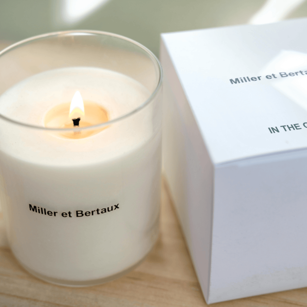 Miller et Bertaux Candle, In the Garden