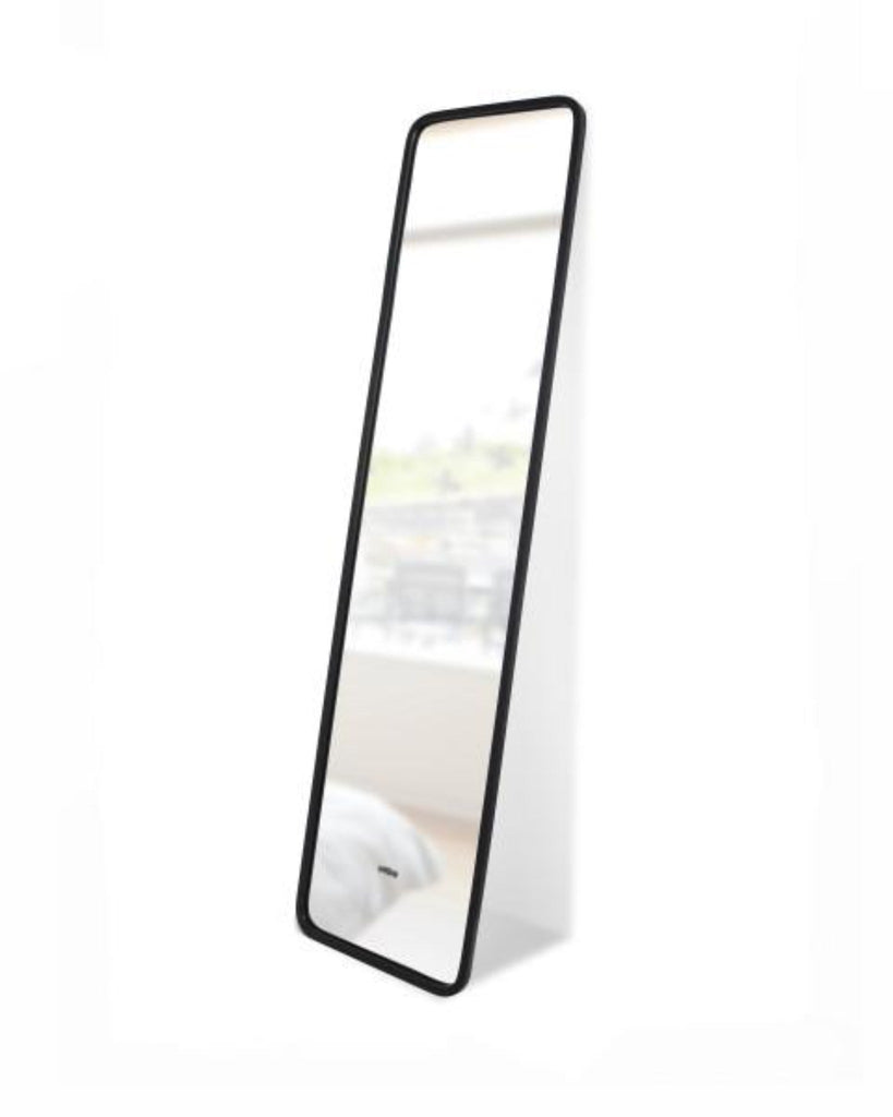 Umbra Hub Leaning Mirror, Black